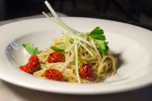 Primo piatto di Vermicelli senza glutine con Alici